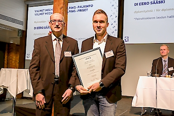 Eero Sääski sai Valmet Mechanical Pulping -palkinnon diplomityöstään.